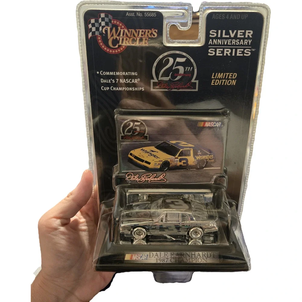 Dale Earnhardt 1987 Champion Silver Anniversary Winner's Circle 1:64 MOC